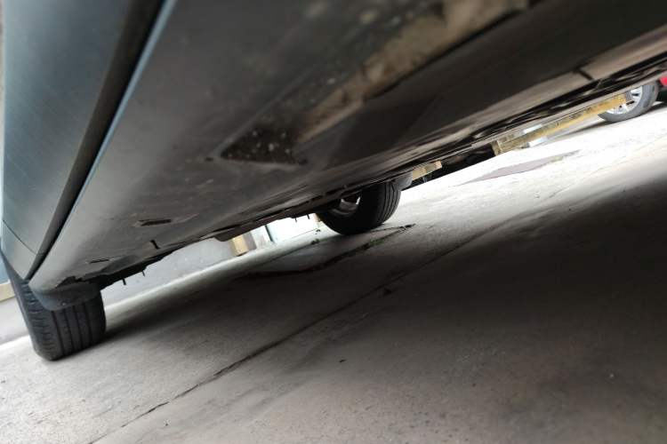 Used Mazda CX-4 2016 2.0L Automatic 2WD Blue Sky Luxury Edition Right Side Sill