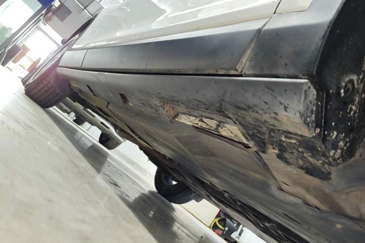 Used Mazda CX-4 2016 2.0L Automatic 2WD Blue Sky Luxury Edition Right Side Sill