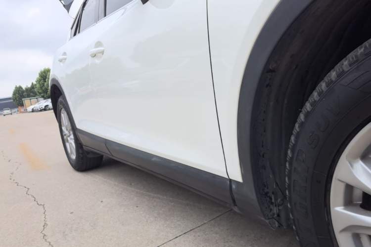 Used Mazda CX-4 2016 2.0L Automatic 2WD Blue Sky Dynamic Edition Right Side Sill