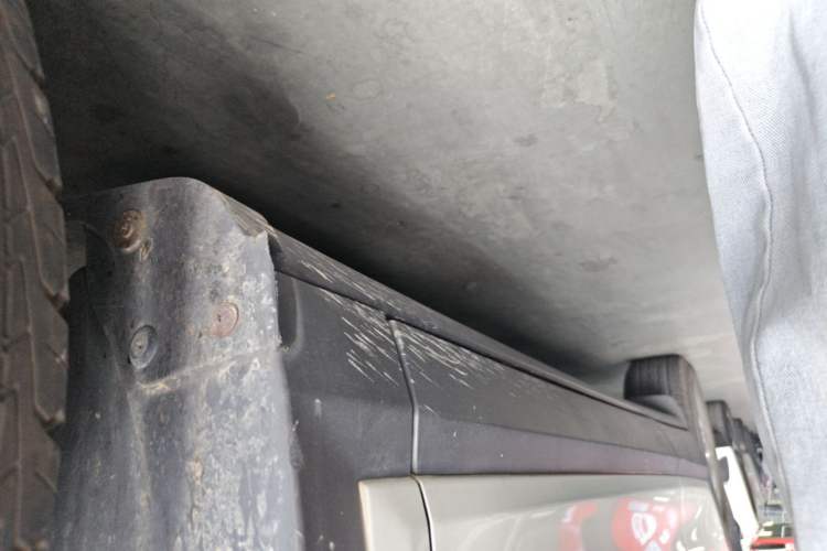 Used Mazda CX-4 2016 2.0L Automatic Two-Wheel Drive Blue Sky Leading Edition Right Side Sill