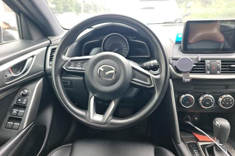 Used Mazda CX-4 2016 2.0L Automatic 2WD Blue Sky Dynamic Edition Steering Wheel