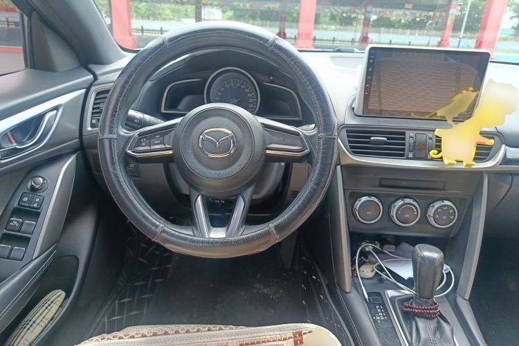 Used Mazda CX-4 2016 2.0L Automatic 2WD Blue Sky Dynamic Edition Steering Wheel