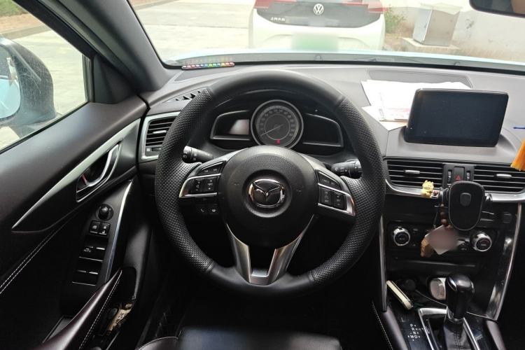 Used Mazda CX-4 2016 2.0L Automatic 2WD Blue Sky Luxury Edition Steering Wheel