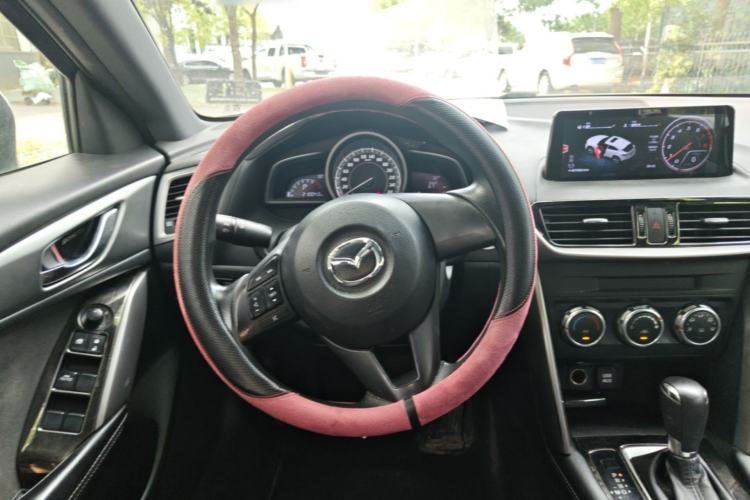 Used Mazda CX-4 2016 2.0L Automatic 2WD Blue Sky Dynamic Edition Steering Wheel