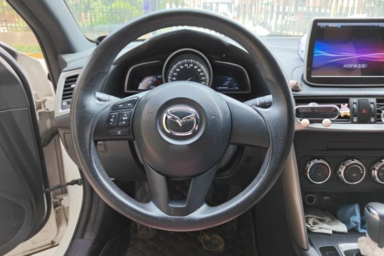 Used Mazda CX-4 2016 2.0L Automatic 2WD Blue Sky Dynamic Edition Steering Wheel