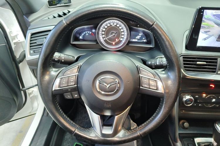 Used Mazda CX-4 2016 2.0L Automatic 2WD Blue Sky Luxury Edition Steering Wheel