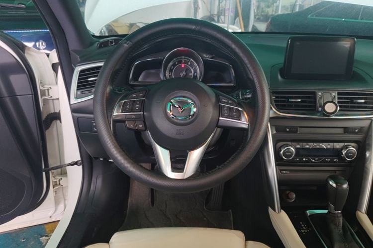 Used Mazda CX-4 2016 2.5L Automatic 4x4 Bluetide Fearless Edition Steering Wheel