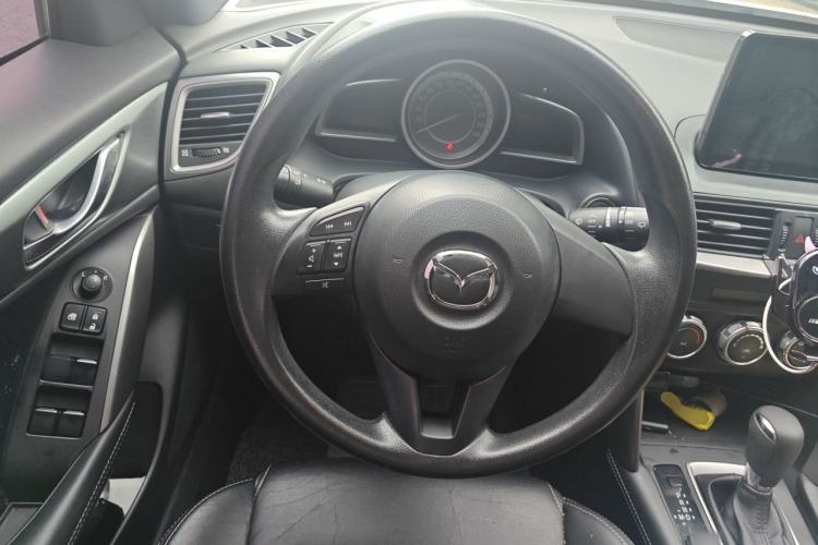 Used Mazda CX-4 2016 2.0L Automatic 2WD Blue Sky Dynamic Edition Steering Wheel