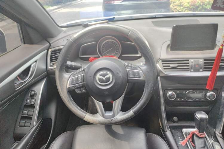Used Mazda CX-4 2016 2.0L Automatic 2WD Blue Sky Luxury Edition Steering Wheel