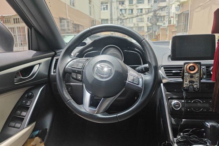 Used Mazda CX-4 2016 2.0L Automatic Two-Wheel Drive Blue Sky Leading Edition Steering Wheel