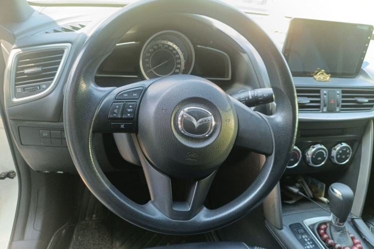 Used Mazda CX-4 2016 2.0L Automatic 2WD Blue Sky Dynamic Edition Steering Wheel