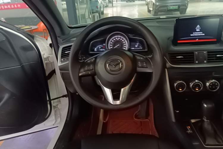 Used Mazda CX-4 2016 2.0L Automatic 2WD Blue Sky Dynamic Edition Steering Wheel