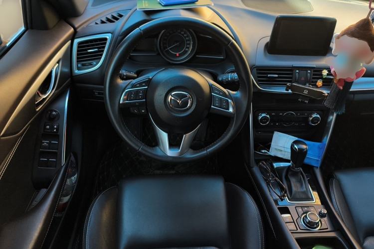 Used Mazda CX-4 2016 2.0L Automatic 2WD Blue Sky Luxury Edition Steering Wheel