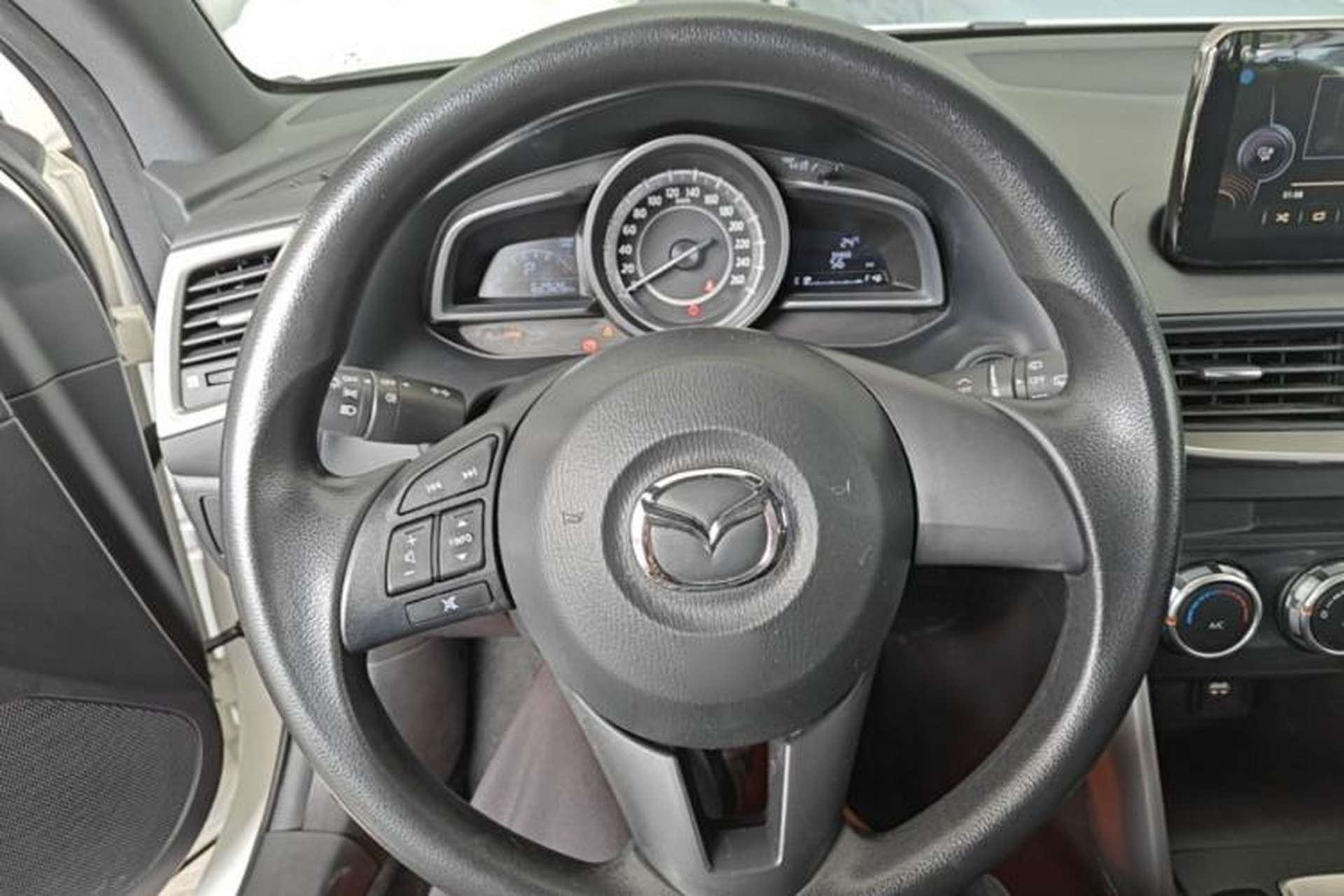 Used Mazda CX-4 2016 2.0L Automatic 2WD Blue Sky Dynamic Edition Steering Wheel