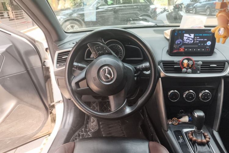 Used Mazda CX-4 2016 2.0L Automatic 2WD Blue Sky Dynamic Edition Steering Wheel