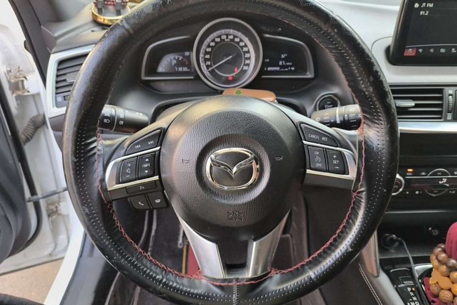 Used Mazda CX-4 2016 2.0L Automatic 2WD Blue Sky Luxury Edition Steering Wheel