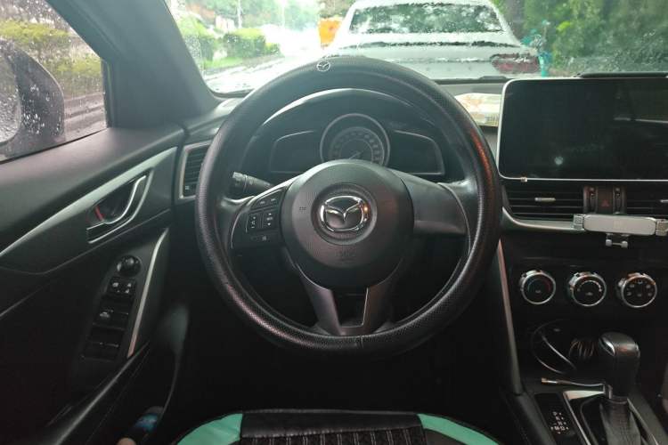 Used Mazda CX-4 2016 2.0L Automatic 2WD Blue Sky Dynamic Leather Edition Steering Wheel
