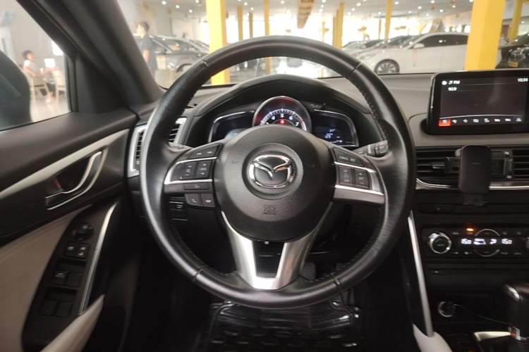 Used Mazda CX-4 2016 2.0L Automatic Two-Wheel Drive Blue Sky Leading Edition Steering Wheel