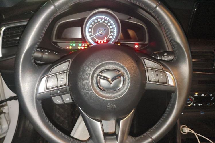 Used Mazda CX-4 2016 2.0L Automatic 2WD Blue Sky Luxury Edition Steering Wheel