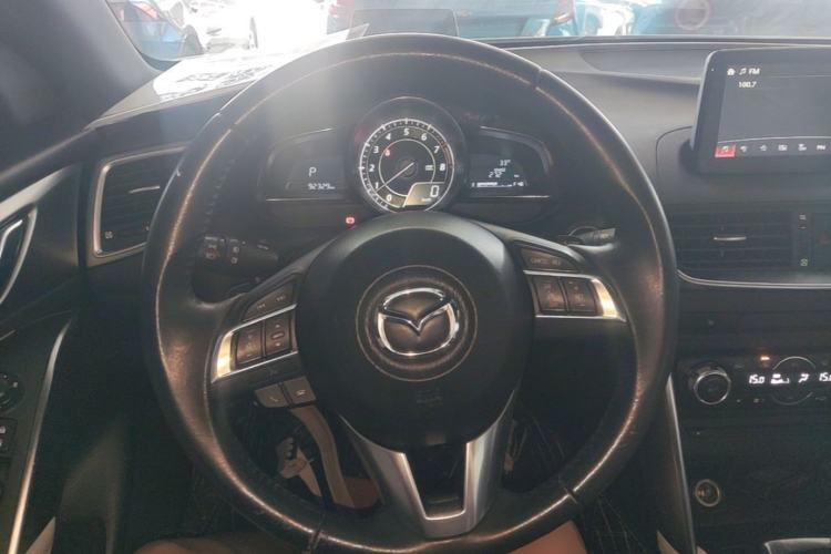 Used Mazda CX-4 2016 2.0L Automatic Two-Wheel Drive Blue Sky Leading Edition Steering Wheel