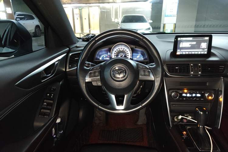 Used Mazda CX-4 2016 2.0L Automatic 2WD Blue Sky Luxury Edition Steering Wheel