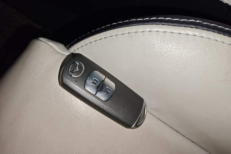 Used Mazda CX-4 2016 2.5L Automatic 4x4 Bluetide Fearless Edition Vehicle Key