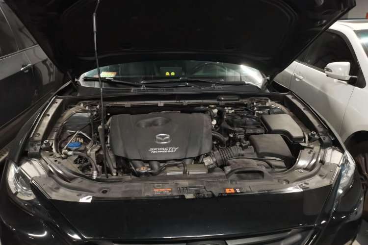 Used Mazda CX-4 2018 2.0L Automatic Two-Wheel Drive Blue Sky Exploration Version China V Standard Engine Bay