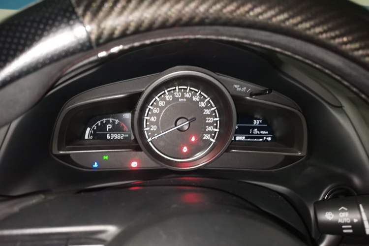Used Mazda CX-4 2018 2.0L Automatic Two-Wheel Drive Blue Sky Exploration Version China V Standard Instrument Cluster