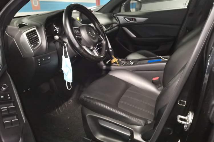 Used Mazda CX-4 2018 2.0L Automatic Two-Wheel Drive Blue Sky Exploration Version China V Standard Left Front Seat