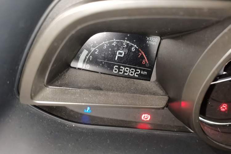 Used Mazda CX-4 2018 2.0L Automatic Two-Wheel Drive Blue Sky Exploration Version China V Standard Odometer Close Up
