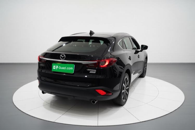 Used Mazda CX-4 2018 2.0L Automatic Two-Wheel Drive Blue Sky Premium Upgrade Version China V Standard Rear