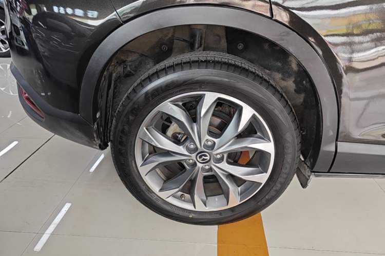 Used Mazda CX-4 2018 2.5L Automatic 4x4 Skyactiv GT Sport Edition China V Standard Right Rear Wheel Hub