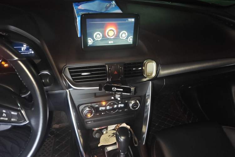 Used Mazda CX-4 2018 2.0L Automatic Two-Wheel Drive Blue Sky Luxury Edition Audio And AC Panel
