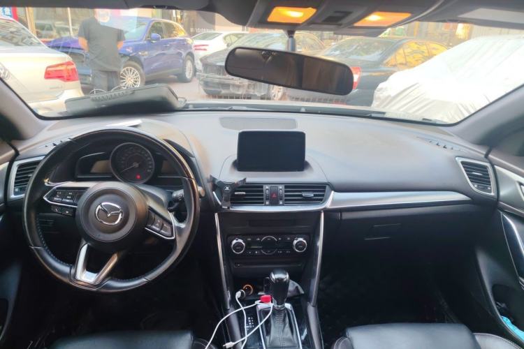 Used Mazda CX-4 2018 2.0L Automatic Two-Wheel Drive Blue Sky Luxury Edition Center Console