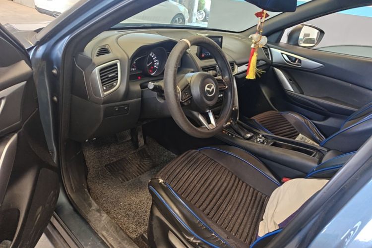 Used Mazda CX-4 2018 2.0L Automatic Two-Wheel Drive Blue Sky Exploration Version China V Standard Driver Seat