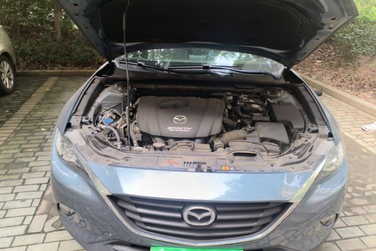 Used Mazda CX-4 2018 2.0L Automatic Two-Wheel Drive Blue Sky Dynamic Version China VI Standard Engine Bay