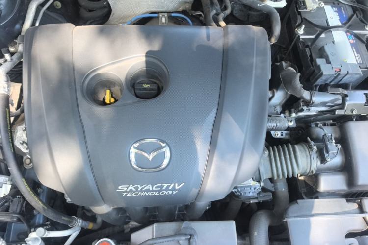 Used Mazda CX-4 2018 2.0L Automatic Two-Wheel Drive Blue Sky Dynamic Version China V Standard Engine Bay