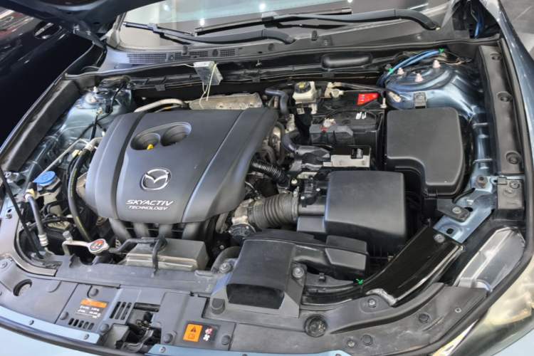 Used Mazda CX-4 2018 2.0L Automatic Two-Wheel Drive Blue Sky Exploration Version China V Standard Engine Bay