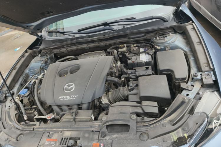 Used Mazda CX-4 2018 2.0L Automatic 2WD Blue Sky Exploration Edition China VI Standard Engine Bay
