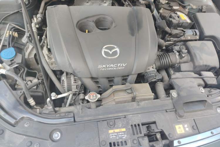 Used Mazda CX-4 2018 2.0L Automatic Two-Wheel Drive Blue Sky Leading Edition China V Standard Engine Bay