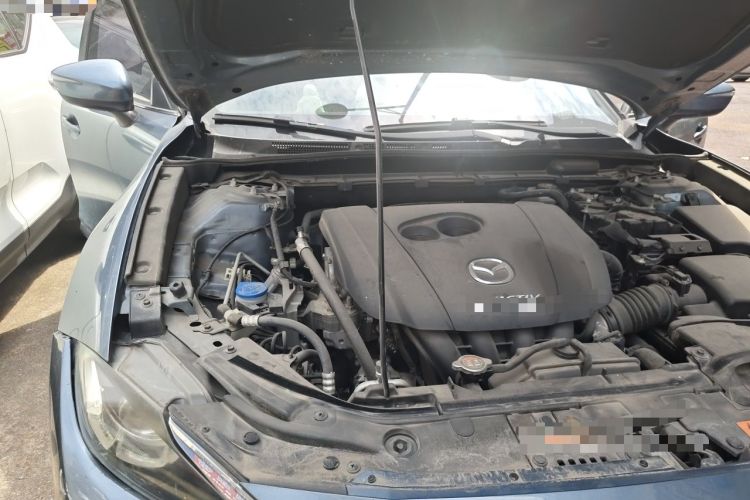 Used Mazda CX-4 2018 2.0L Automatic Two-Wheel Drive Blue Sky Premium Upgrade Version China V Standard Engine Bay Right
