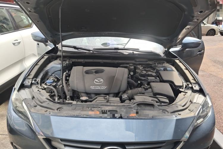 Used Mazda CX-4 2018 2.0L Automatic Two-Wheel Drive Blue Sky Premium Upgrade Version China V Standard Engine Bay