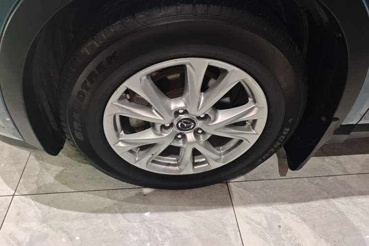 Used Mazda CX-4 2018 2.0L Automatic Two-Wheel Drive Blue Sky Dynamic Version China V Standard Exterior 2