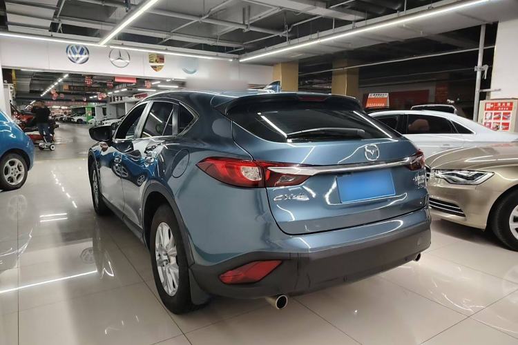 Used Mazda CX-4 2018 2.0L Automatic Two-Wheel Drive Blue Sky Dynamic Version China VI Standard Exterior 3
