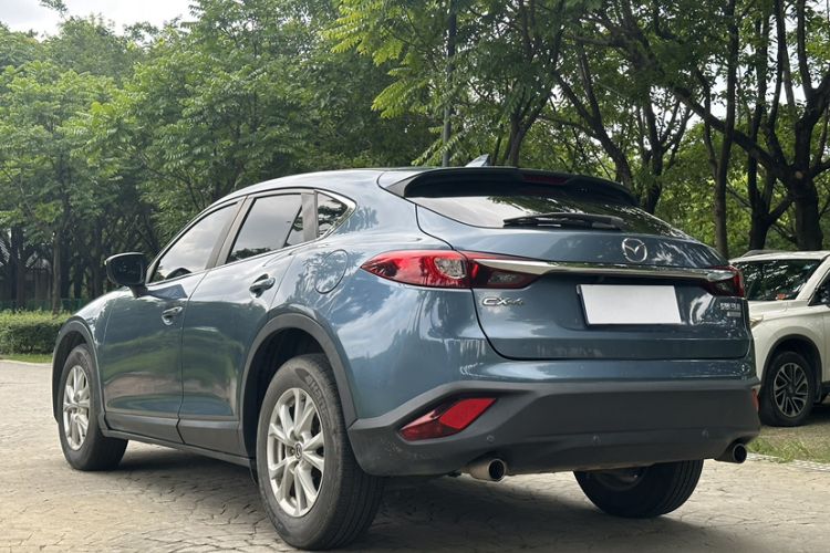 Used Mazda CX-4 2018 2.0L Automatic Two-Wheel Drive Blue Sky Dynamic Version China V Standard Exterior 4