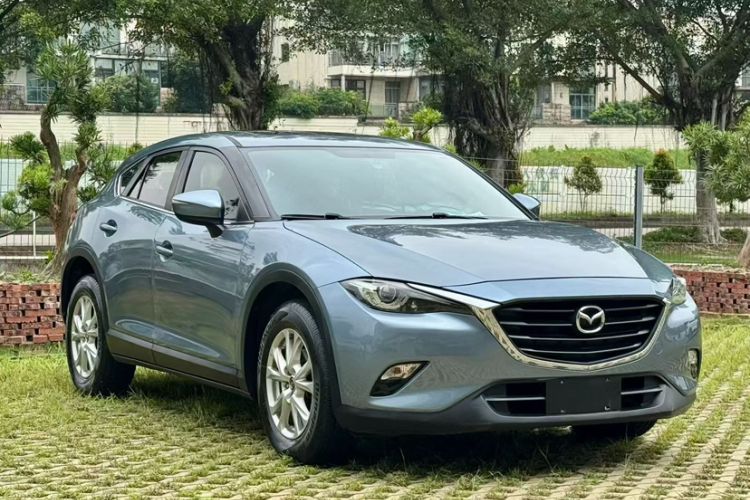 Used Mazda CX-4 2018 2.0L Automatic Two-Wheel Drive Blue Sky Dynamic Version China V Standard Exterior 4