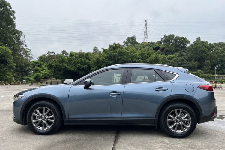 Used Mazda CX-4 2018 2.0L Automatic Two-Wheel Drive Blue Sky Premium Upgrade Version China VI Standard Exterior 4