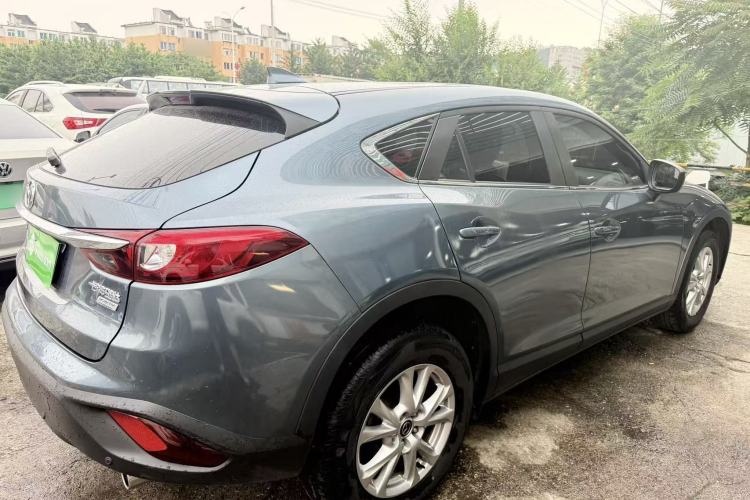 Used Mazda CX-4 2018 2.0L Automatic Two-Wheel Drive Blue Sky Dynamic Version China V Standard Exterior 5