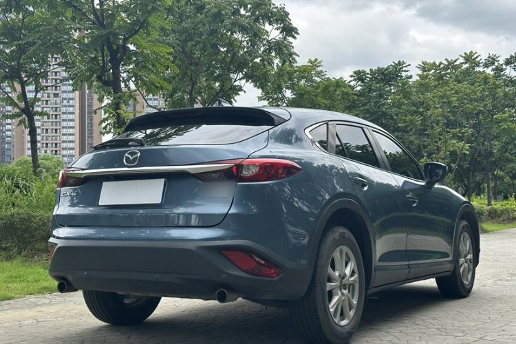 Used Mazda CX-4 2018 2.0L Automatic Two-Wheel Drive Blue Sky Dynamic Version China V Standard Exterior 5