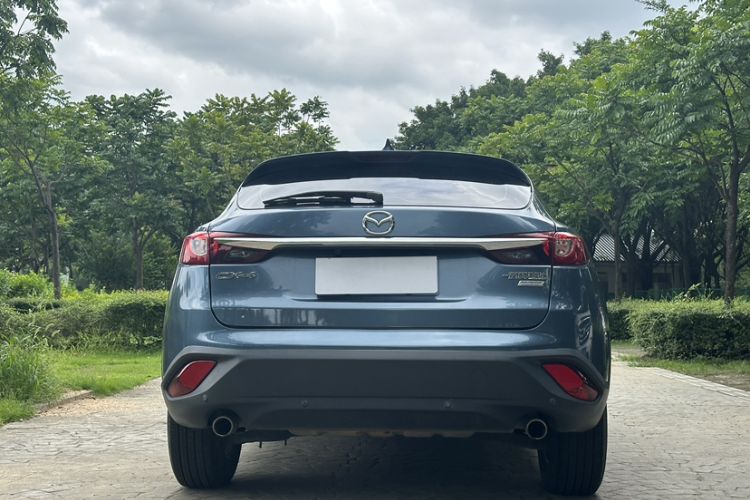 Used Mazda CX-4 2018 2.0L Automatic Two-Wheel Drive Blue Sky Dynamic Version China V Standard Exterior 6